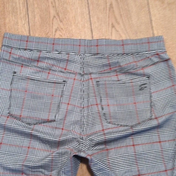 Seven7 Womens Plus XXL 2X Plaid Leggings Pull On Pants Red Black White - Picture 5 of 5